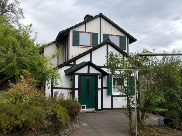 Immobilie in Mittelhof - Einfamilienhaus/ Wochenendhaus in ruhiger, grüner Lage mit individuellem Ausbaupotenzial - Bild 0