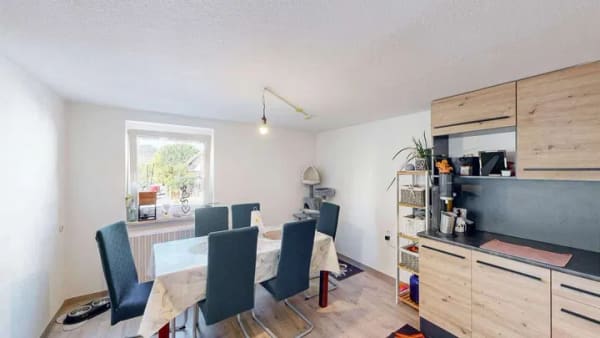 Immobilie in Lohr am Main - Charmantes Einfamilienhaus mit geschütztem Garten, Garage & Entwicklungspotenzial in Lohr-Sendelbach - Bild 3