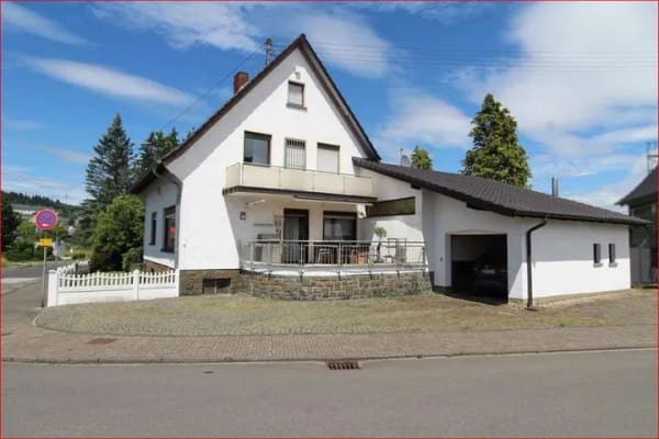 Immobilie in Baumholder - Schmuckstück gefällig? 
"Kleine Villa" in Baumholder! - Bild 0