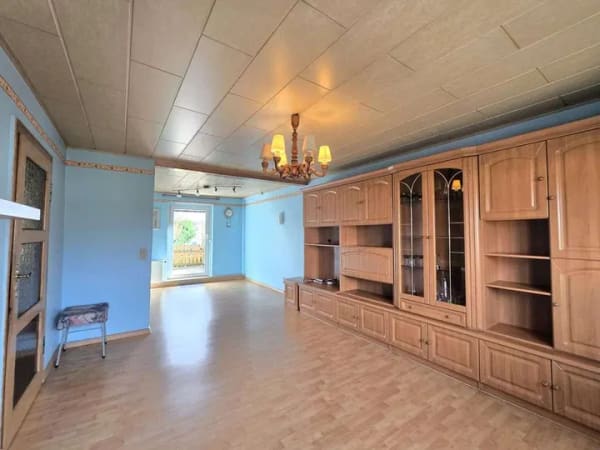Immobilie in Calbe (Saale) - Ihr neues Zuhause in Calbe/Saale - Großzügiges Reihenendhaus mit viel Potenzial - Bild 1