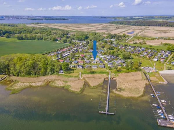 Immobilie in Gustow - Eigentumsgrundstück mit Ferienbungalow mit Wasserblick in Drigge auf der Insel Rügen - Bild 1