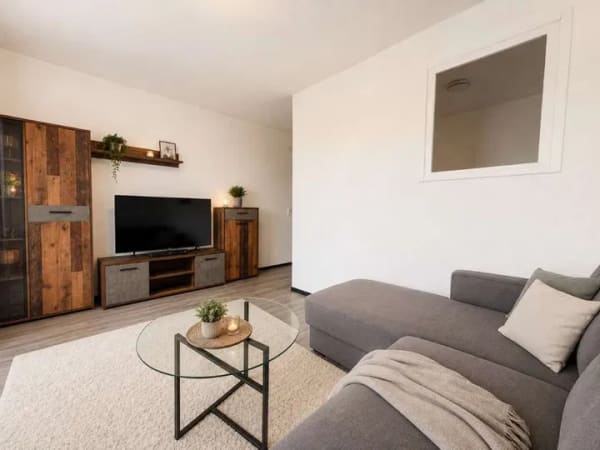Immobilie in Rüsselsheim am Main - Modernes Wohnen in zentraler Lage von Rüsselsheim – kernsanierte 1,5-Zimmer-Wohnung mit Balkon - Bild 1