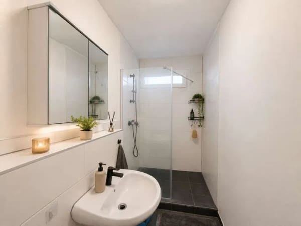 Immobilie in Rüsselsheim am Main - Modernes Wohnen in zentraler Lage von Rüsselsheim – kernsanierte 1,5-Zimmer-Wohnung mit Balkon - Bild 4