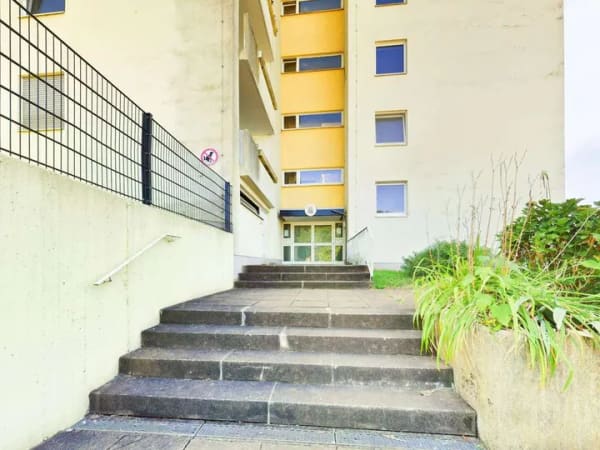 Immobilie in Merzig - Gepflegte Eigentumswohnung mit Balkon in Merzig, Provisionsfrei für den Käufer - Bild 2