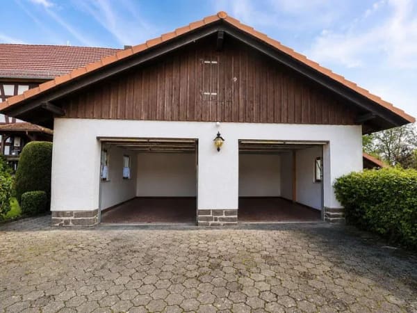 Immobilie in Romrod - Fachwerkcharme trifft großzügiges Grundstück - Bild 2