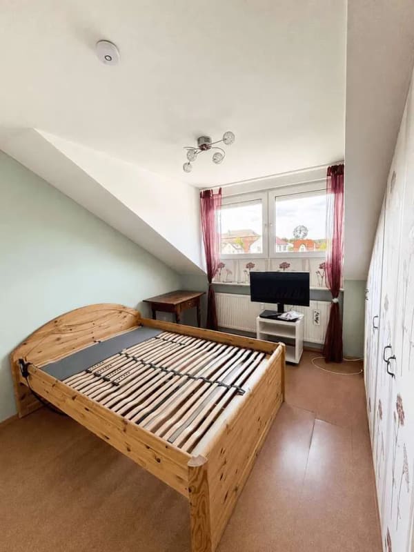 Immobilie in Walldürn - Gepflegte 3-Zimmer-Dachgeschosswohnung mit Balkon, Stellplatz und schönem Ausblick - Bild 4