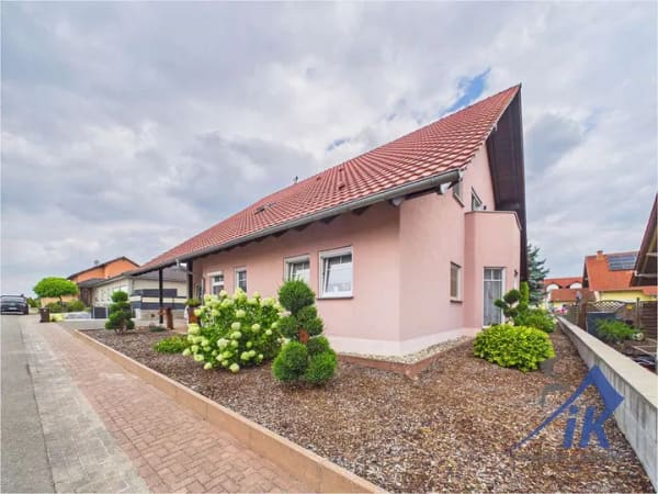 Immobilie in Herschberg - IK | Herschberg: Wohnen & Vermieten – Zweifamilienhaus mit Pelletheizung (2021) & Doppelgarage - Bild 2