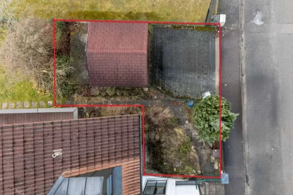Immobilie in Pfaffenhofen an der Glonn - Einzigartige DG-Wohnung mit Garten in ruhiger Siedlungslage von Egenburg! - Bild 2