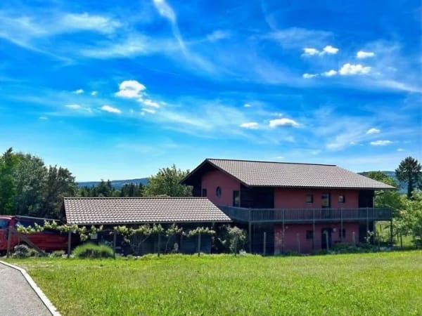 Immobilie in Rattiszell - Niedrigenergie-Traumhaus in traumhaftem Ausblick - Bild 0