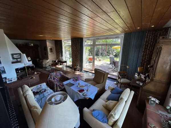 Immobilie in Isernhagen - Großes Einfamilienhaus mit einmaligem Blick über die Felder zum Renovieren (provisionsfrei) - Bild 3