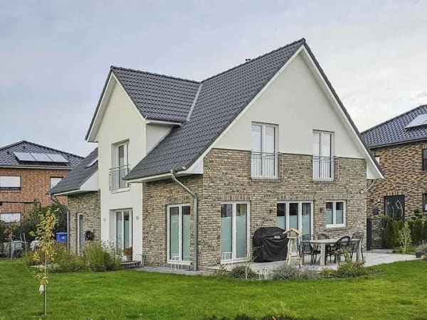 Immobilie in Silberstedt - Neubauplanung - Wohnen mit nordischem Flair – Ihr Kapitänshaus - Niedrigenergiehaus EH40 mit Wärmepu - Bild 2