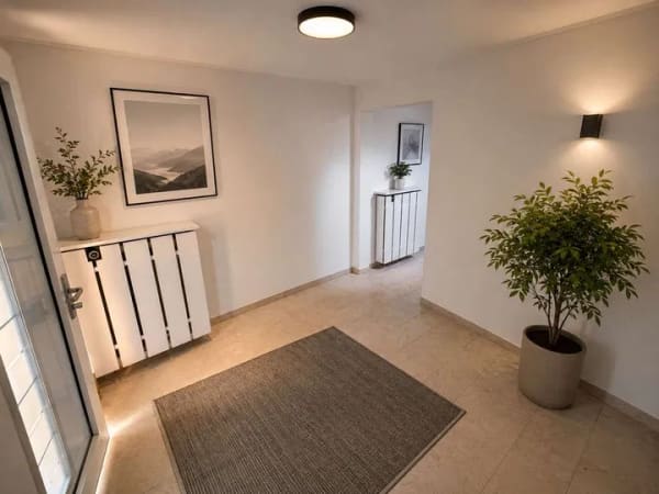 Immobilie in Oberpframmern - Mehrgenerationshaus (mit Platz für 3 Familien) in gehobener Ausstattung in Oberpframmern - Bild 2