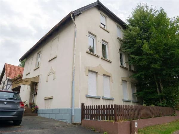 Immobilie in Bockenem - Großzügiges Zweifamilienhaus mit Balkon und großem Garten in Bockenem - Bild 0