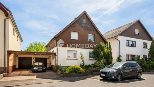 Immobilie in Graben-Neudorf - Sehr viel Platz für die Familie in Graben-Neudorf: 7 Zimmer, Garten, 2 Garagen + Baugrund-Potenzial - Bild 1