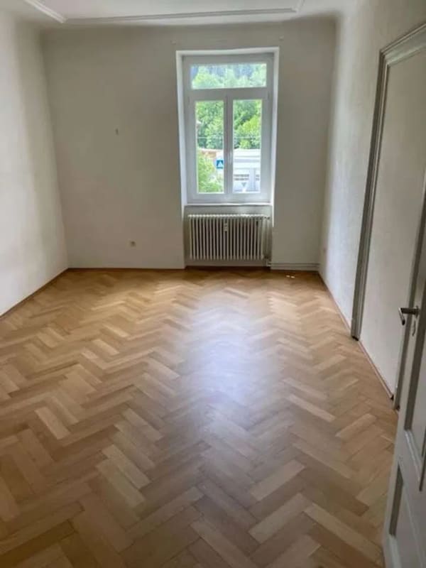 Immobilie in Titisee-Neustadt - geräumige 5 Zimmer Wohnung - Bild 2