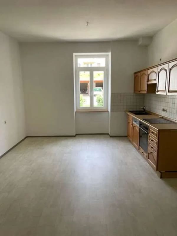 Immobilie in Titisee-Neustadt - geräumige 5 Zimmer Wohnung - Bild 4