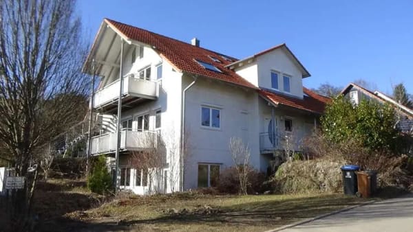 Immobilie in Heiligenberg - 2 Familienhaus mit Einliegerwohnung in Atemberaubender Umgebung. VB! - Bild 2