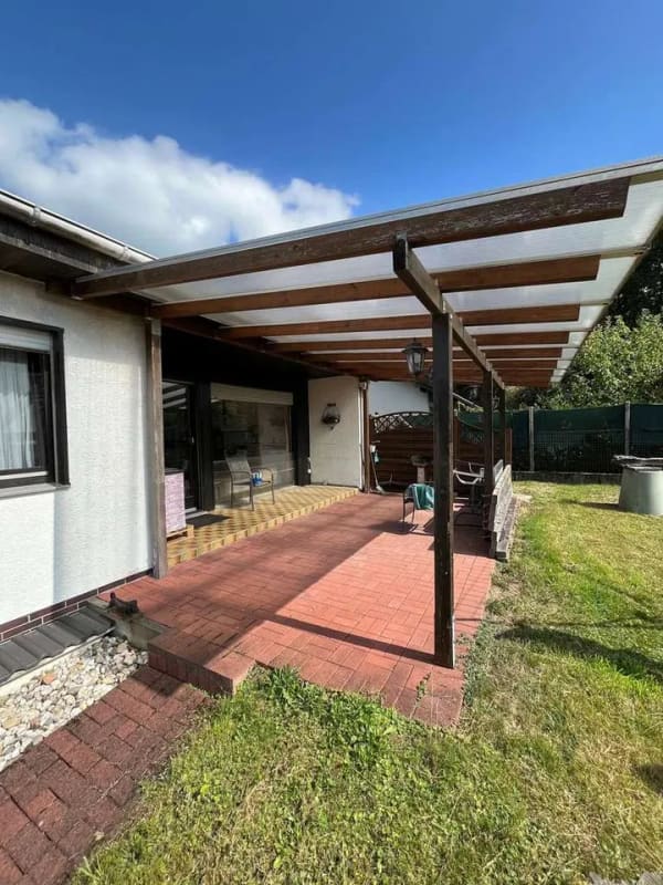 Immobilie in Morsbach - In Morsbach wartet dieses freistehende Einfamilienhaus auf einem Eckgrundstück auf Ihre Ideen - Bild 2