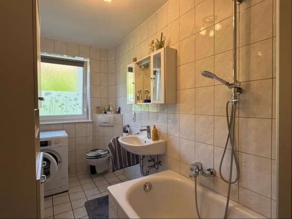 Immobilie in Ruhpolding - Helle 3-Zimmer-Wohnung im Hochparterre - attraktive Kapitalanlage mit bestehendem Mietverhältnis  - Bild 4