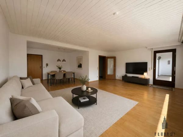 Immobilie in Hasselroth - Ein Haus, viele Möglichkeiten – Einfamilienhaus mit zwei Wohnebenen und großem Garten - Bild 4