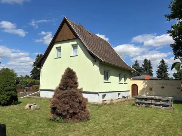 Immobilie in Schwanebeck - Einfamilienhaus mit eigenem Garten in Schwanebeck - Bild 2