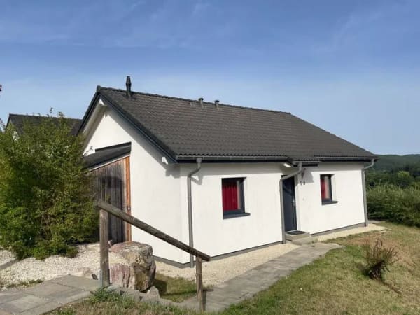 Immobilie in Mistelgau - Charmante Doppelbungalowhälfte im Feriendorf Obernsees mit Stellplatz - Bild 0