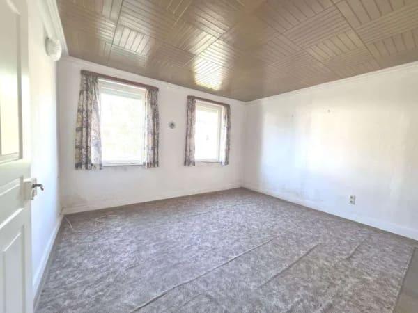 Immobilie in Wannweil - Älteres 2-FH mit großem (Bau-)Platz - Bild 4
