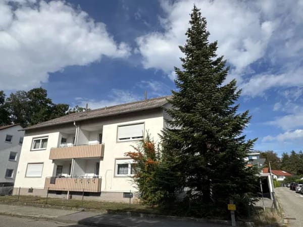 Immobilie in Waldkraiburg - MFH mit 6 Parteien in der Nähe des Eichelparks  - Bild 0