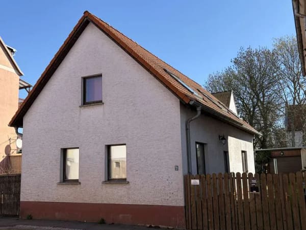 Immobilie in Markkleeberg - Zwischen Cospudener und Markkleeberger See – eigenes Haus mit Garten und Potenzial - Bild 0