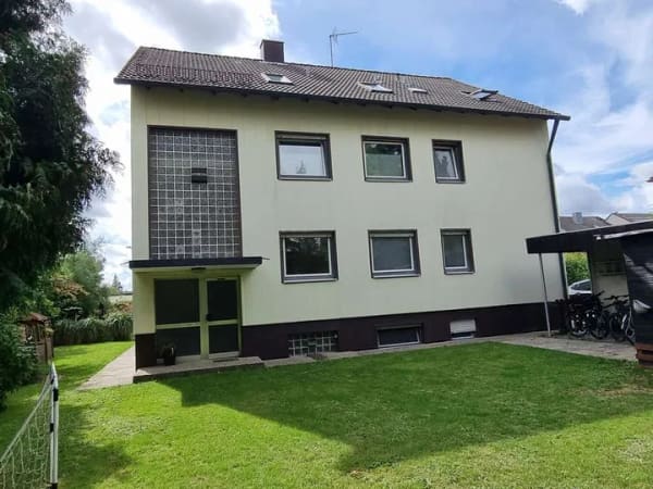 Immobilie in Altdorf bei Nürnberg - Helle 4-Zimmer-Hochparterre-ETW mit Terrasse, XXL-Gemeinschaftsgarten und Garage in ruhiger Wohnlage - Bild 3