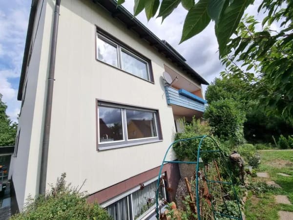Immobilie in Altdorf bei Nürnberg - Helle 4-Zimmer-Hochparterre-ETW mit Terrasse, XXL-Gemeinschaftsgarten und Garage in ruhiger Wohnlage - Bild 4