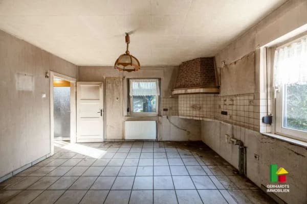 Immobilie in Brüggen - Viel Platz für große Pläne: Haus zum Anpacken und Ankommen auf 1.590 m² Grundstück. Jetzt ansehen! - Bild 4
