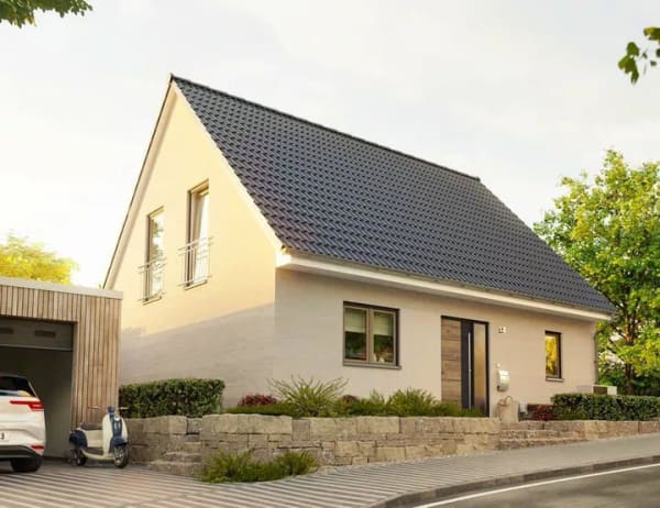 Immobilie in Beiersdorf - Charmantes Massivhaus: Ihr individuelles Familiendomizil mit Raum für Leben - Bild 2