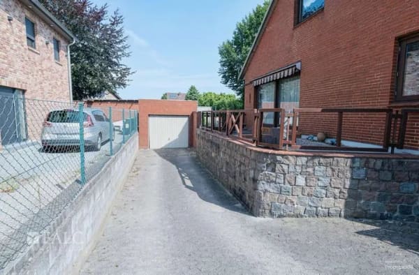 Immobilie in Felm - Solides Einfamilienhaus in ruhiger Dorflage von Felm - Bild 2