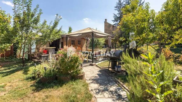 Immobilie in Dettenheim - Traumhaftes Mehrfamilienhaus mit Garten, PV Anlage, Wallbox und top Energieklasse C - Bild 1