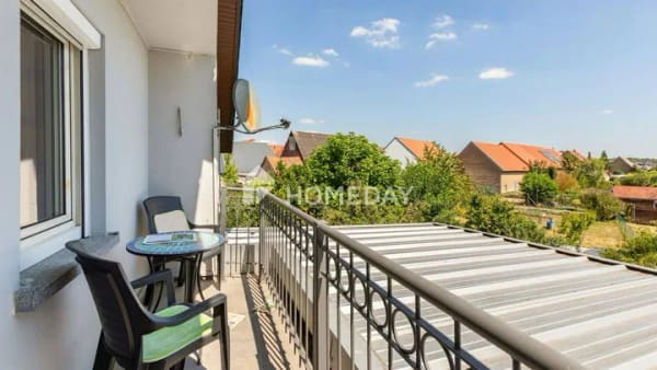 Immobilie in Dettenheim - Traumhaftes Mehrfamilienhaus mit Garten, PV Anlage, Wallbox und top Energieklasse C - Bild 4