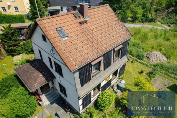 Immobilie in Stollberg/Erzgebirge - Freistehendes Einfamilienhaus mit großem Grundstück & viel Gestaltungspotenzial in Stollberg/Erzgeb. - Bild 3