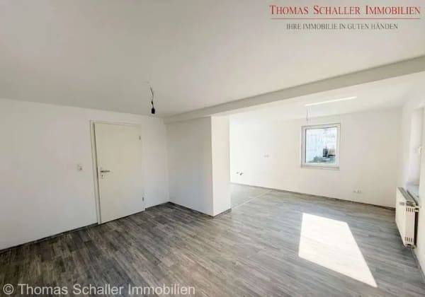 Immobilie in Lonnerstadt - Modernisiertes EFH mit Einliegerwohnung, großem Garten  vielseitigen Nutzungsmöglichkeiten - Bild 3