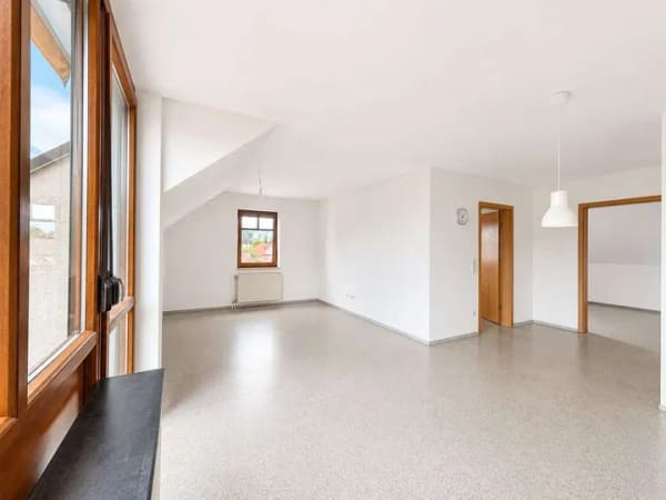Immobilie in Untermeitingen - *Raus aus der Miete. Rein ins eigene Leben, das mit Ihnen wächst. Helle Terrassenwohnung für Sie* - Bild 2