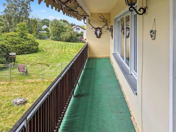 Immobilie in Bad Alexandersbad - Großzügiges Zweifamilienhaus mit traumhaftem Grundstück im Herzen von Bad Alexandersbad - Bild 1