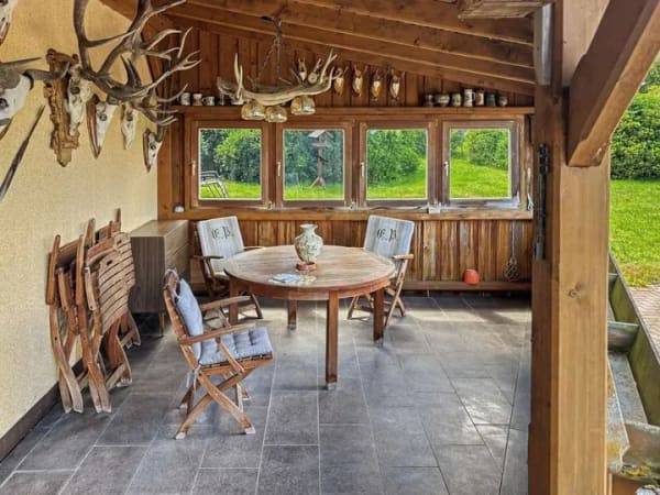 Immobilie in Bad Alexandersbad - Großzügiges Zweifamilienhaus mit traumhaftem Grundstück im Herzen von Bad Alexandersbad - Bild 2