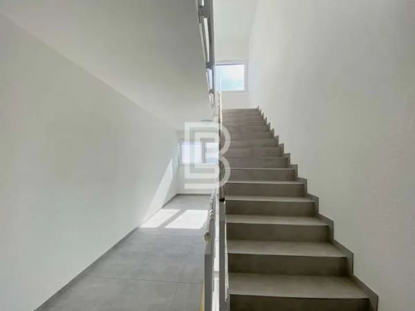 Immobilie in Merzhausen - Erstbezug im Attikageschoss - Großzügiges Wohnen mit viel Licht und schönem Ausblick - Bild 1