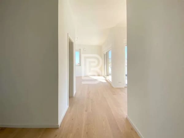 Immobilie in Merzhausen - Erstbezug im Attikageschoss - Großzügiges Wohnen mit viel Licht und schönem Ausblick - Bild 4