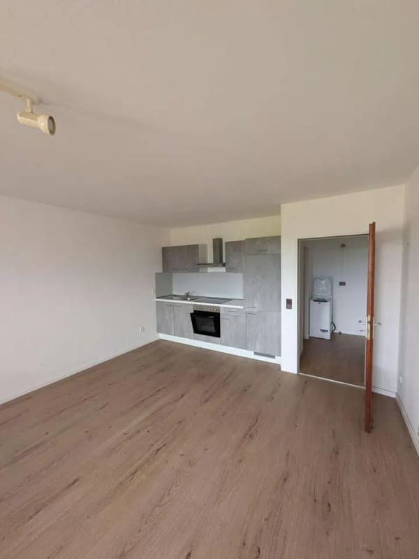 Immobilie in Senden - 6% Rendite - Bezugsfreie & Sanierte 1-Zimmer Eigentumswohnung mit Stellplatz - Provisionsfrei! - Bild 0
