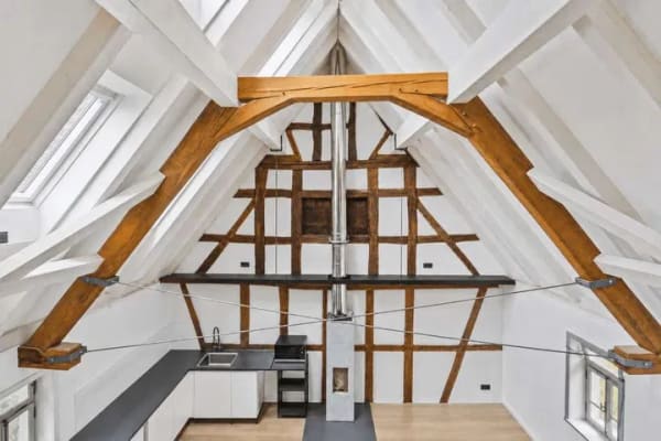 Immobilie in Münster (Hessen) - Außergewöhnliche Maisonettewohnung im historischen Hofensemble - Bild 1