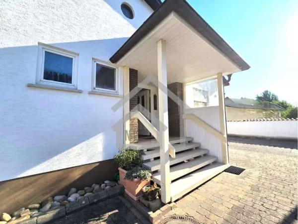 Immobilie in Hochstadt (Pfalz) - Wohnen & Bauen in Hochstadt: Charmanter Bungalow mit Baugrundstück für 2. Haus - Bild 3