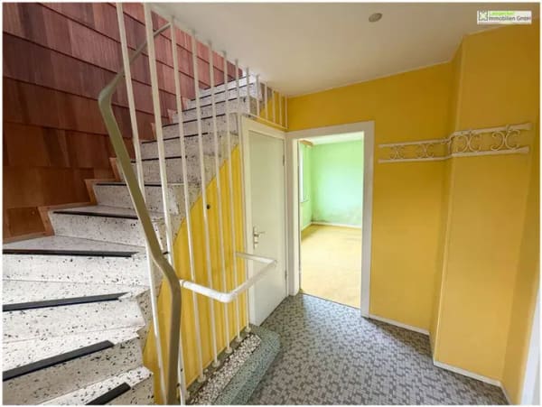 Immobilie in Prisdorf - Modernisierungsbedürftiges Haus mit viel Garten und Nutzfläche - Bild 2