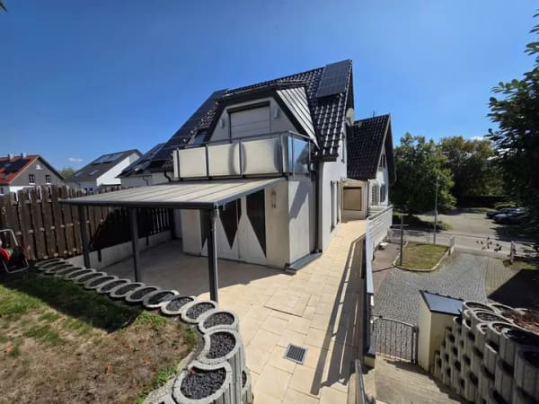 Immobilie in Remchingen - Zwei Häuser, volle Flexibilität: Perfekt für Familie, Mehrgenerationen oder Wohnen & Arbeiten - Bild 3