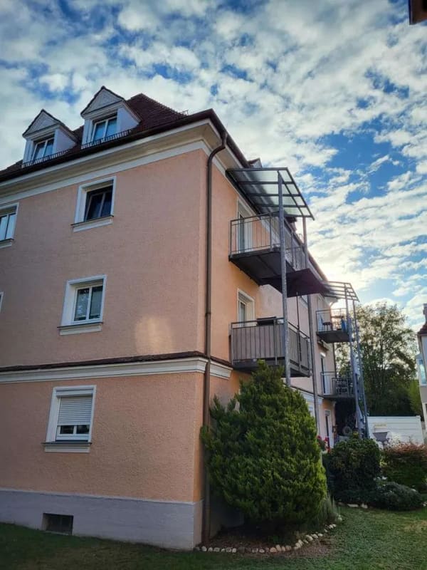 Immobilie in Burghausen - Attraktive Kapitalanlage in Burghausen | 2-Zimmer-Wohnung mit Balkon und TG | Provisionsfrei - Bild 2