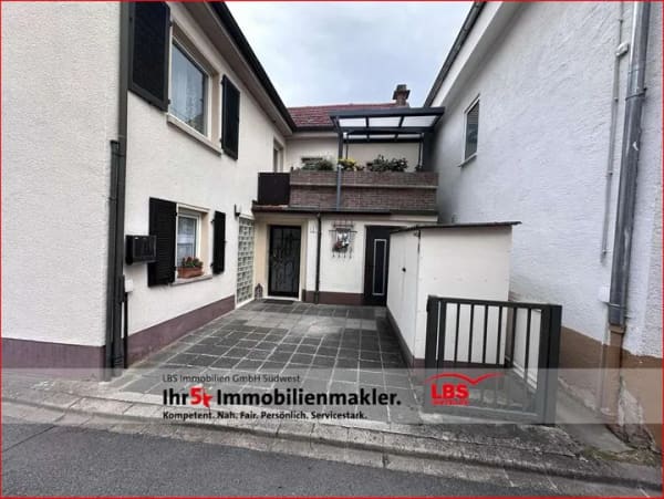 Immobilie in Roxheim - Charmantes Einfamilienhaus mit modernisiertem Wohnkomfort  - Bild 0